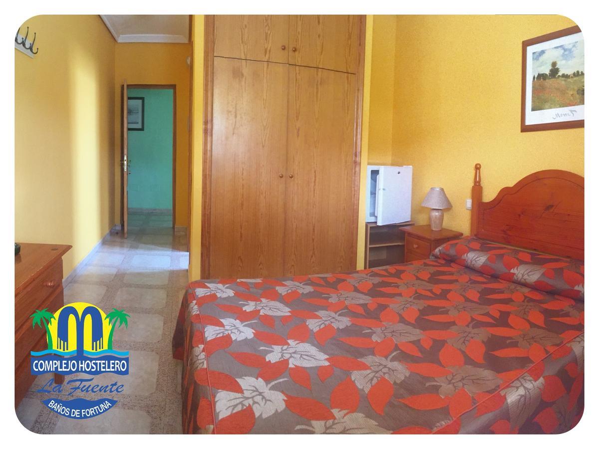 Complejo Hostelero La Fuente Fortuna Ngoại thất bức ảnh