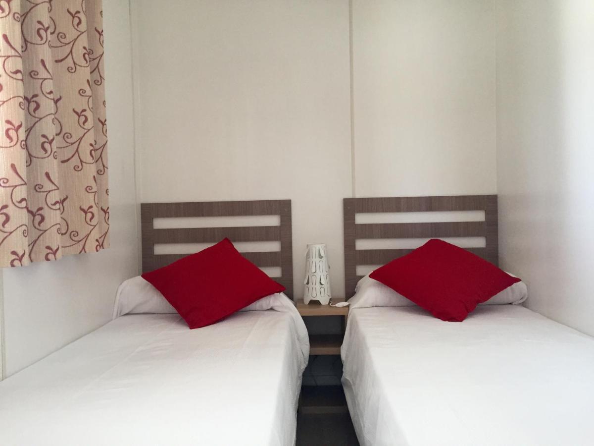 Complejo Hostelero La Fuente Fortuna Ngoại thất bức ảnh